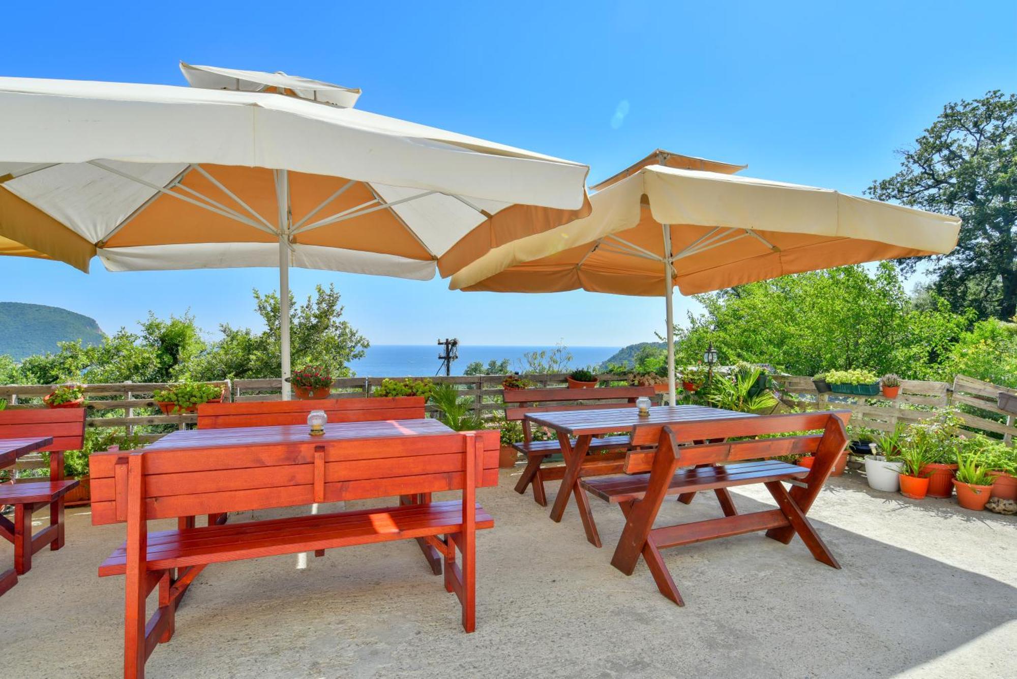 Pataki Studios Petrovac Εξωτερικό φωτογραφία