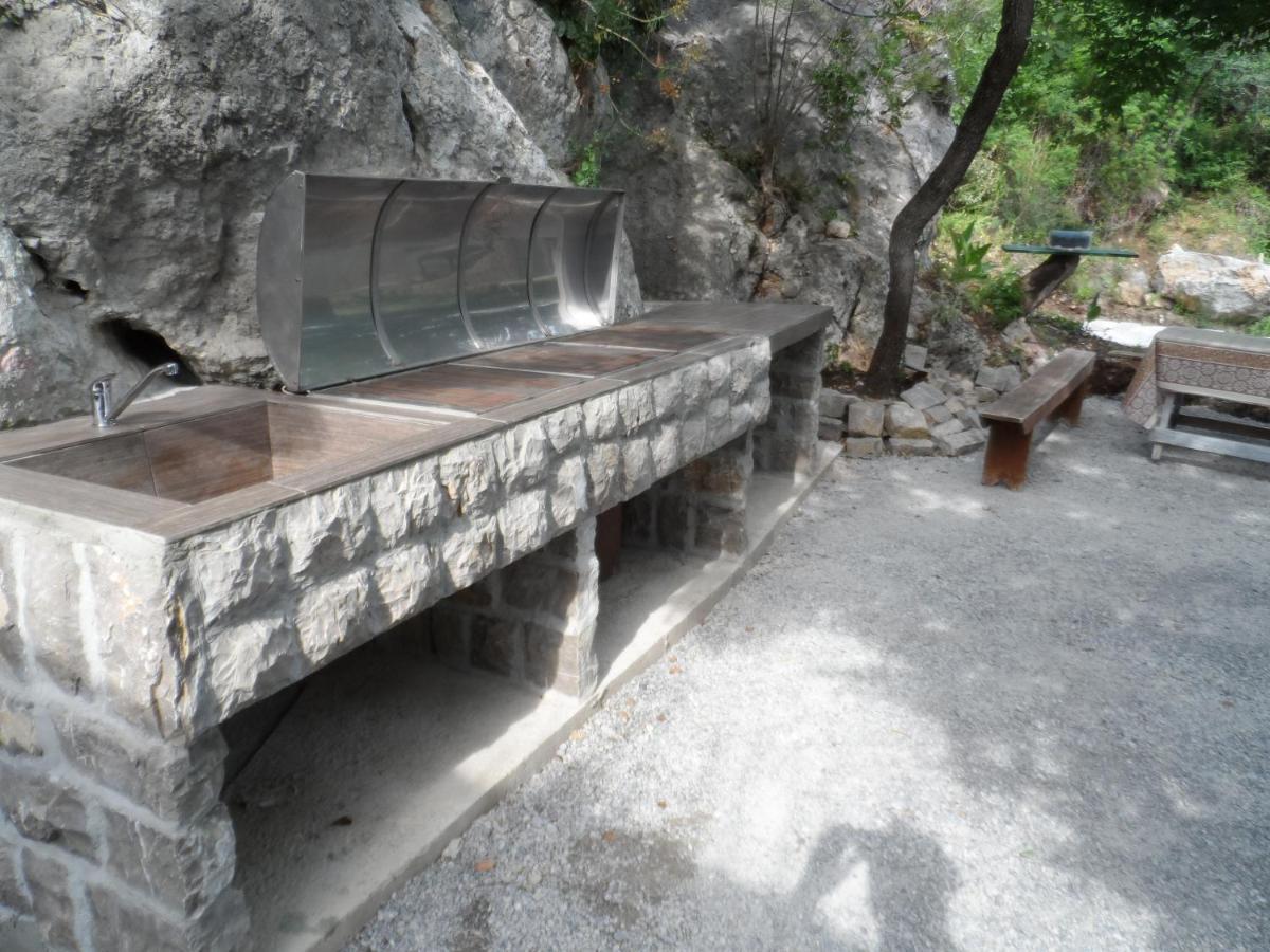Pataki Studios Petrovac Εξωτερικό φωτογραφία