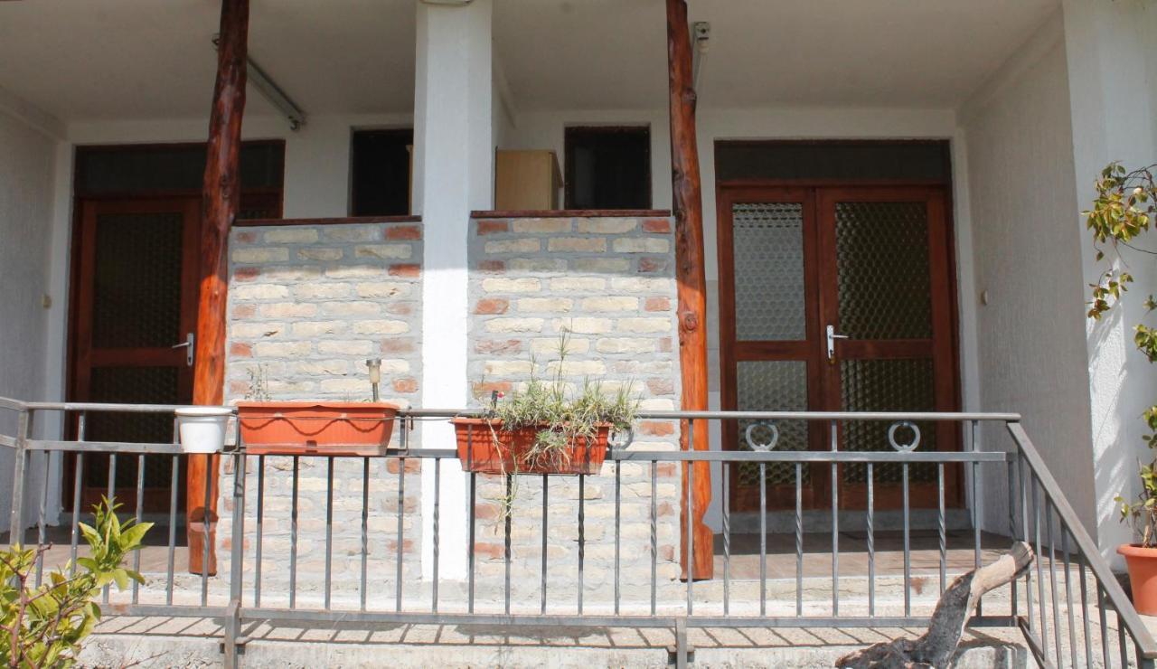 Pataki Studios Petrovac Εξωτερικό φωτογραφία